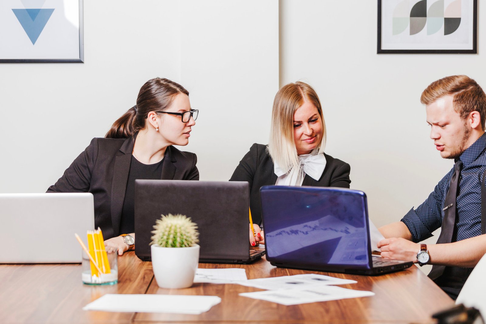 How Elite Work Hub Ltd Works?